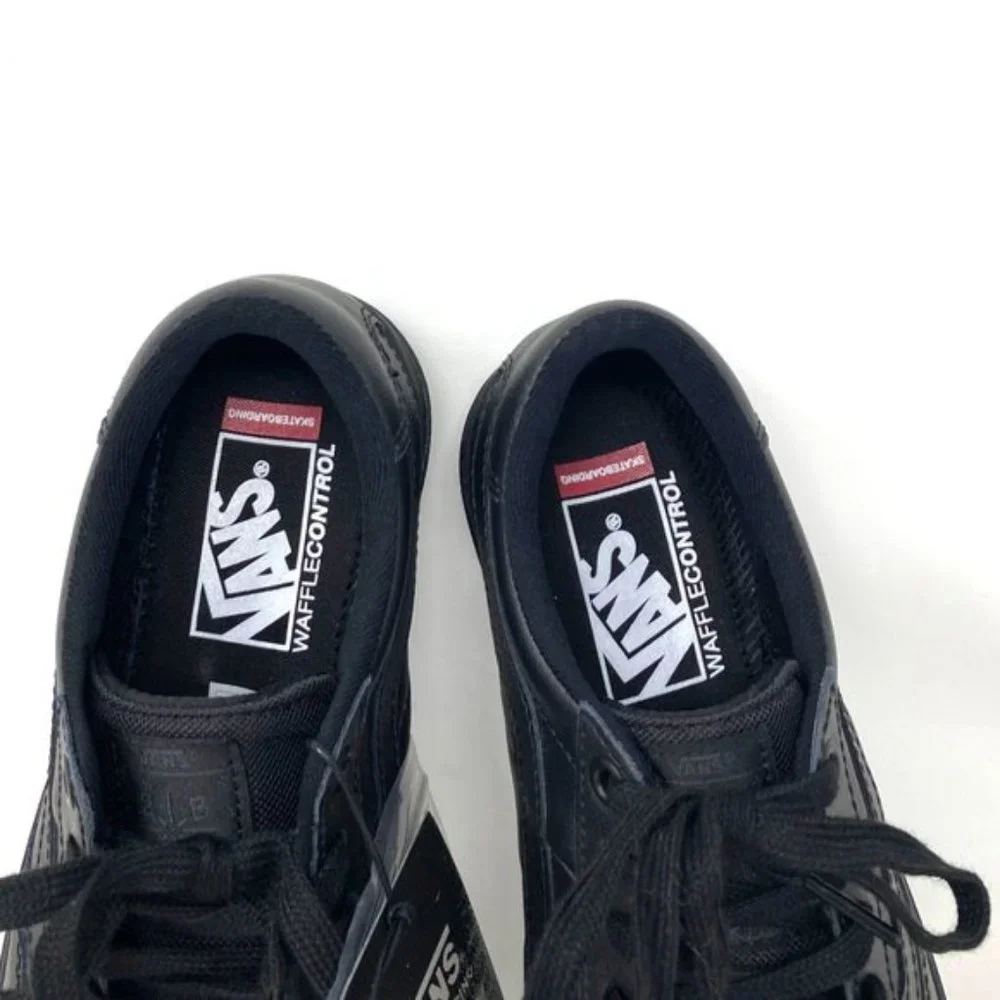 💖MEGA SALE💖Vans Berle Skateboarding Casual Women Black Leather VN0A5JIJ9BK